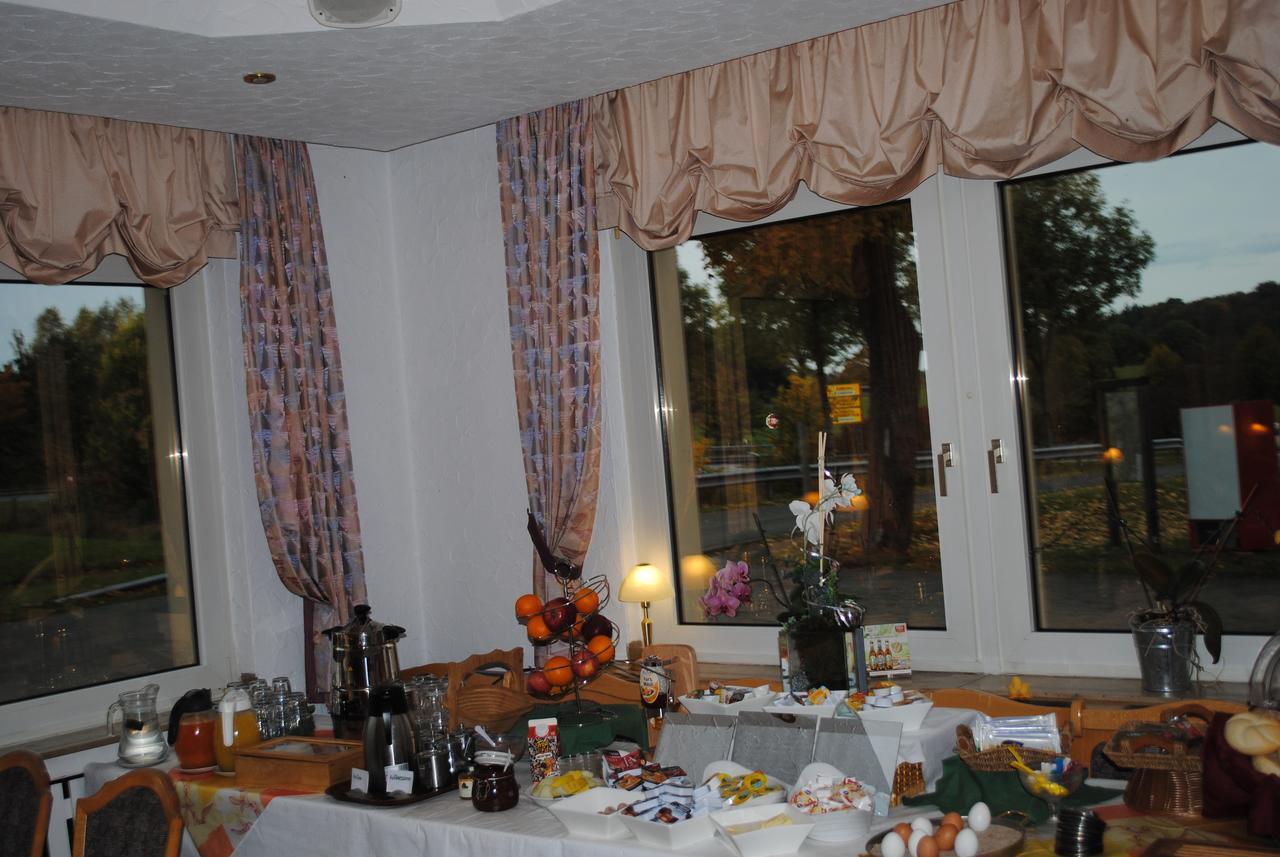 Landgasthof Gruss Brilon Bagian luar foto