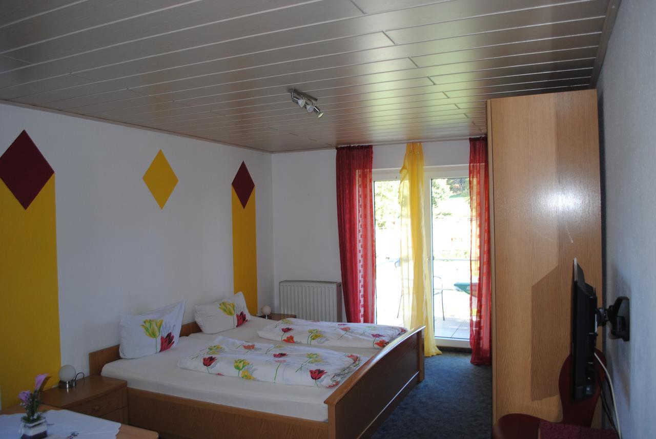 Landgasthof Gruss Brilon Bagian luar foto